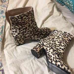Leopard print booties!